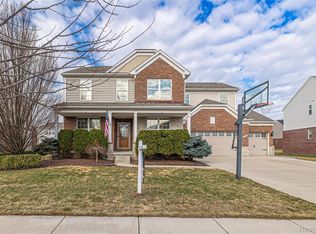 49503 Gracechurch Rd, Macomb, MI 48044