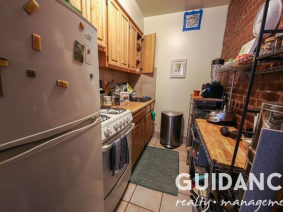 5th image of 115 W 77th St APT 3F