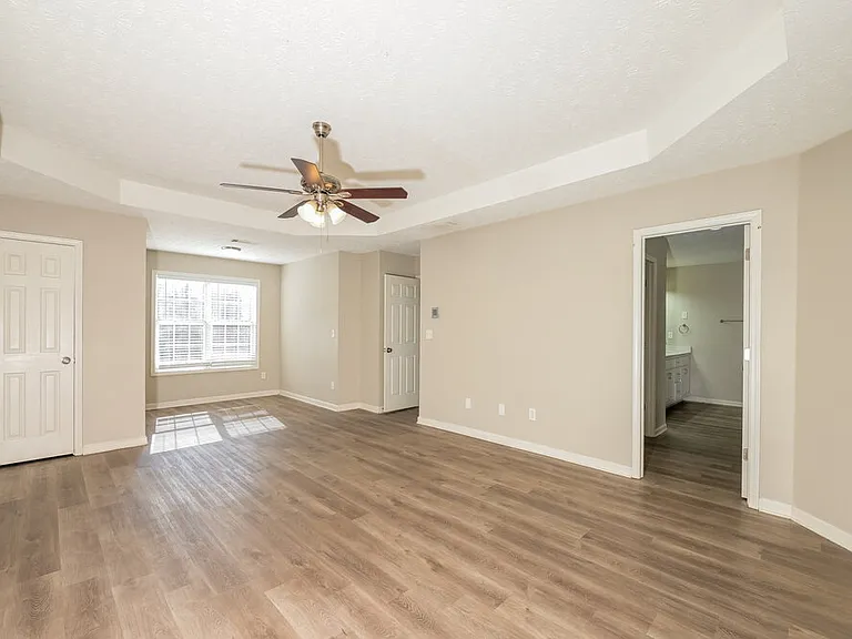 2152 Glen Hope Ln — Photo 11