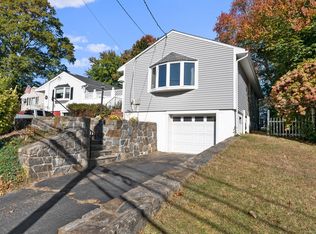130 Park St, Stratford, CT 06614