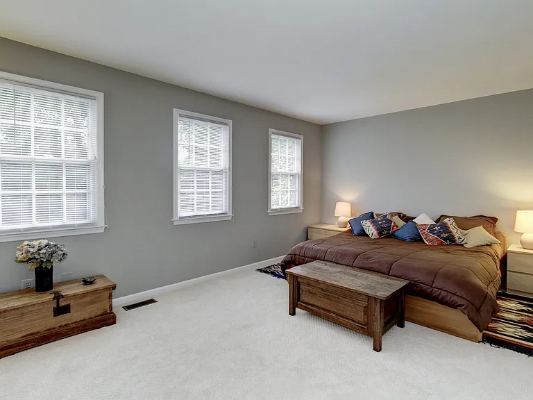 13 Avalon Ct — Photo 18