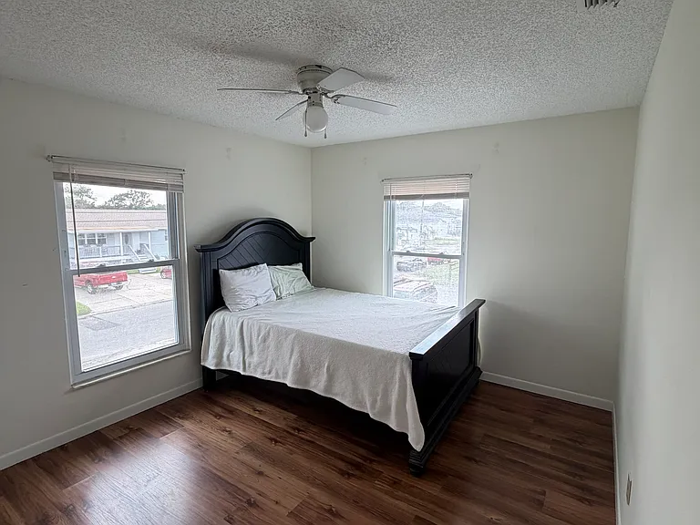 208 Arricola Ave #A — Photo 8