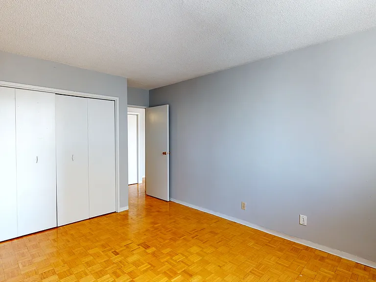 230 Gloucester St — Photo 17