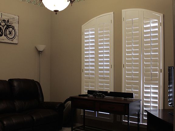 5th image of 3250 Forest Hill Dr