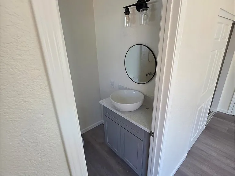 7915 Juniper Ave — Photo 14