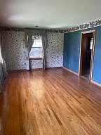 3 bed, 2.0 bath, 2324 sqft, $2,300 — Photo 4