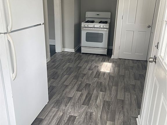 3rd image of 3410 W 90th St