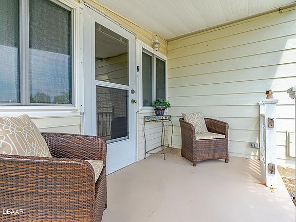 5th image of 733 Indian Hill Dr