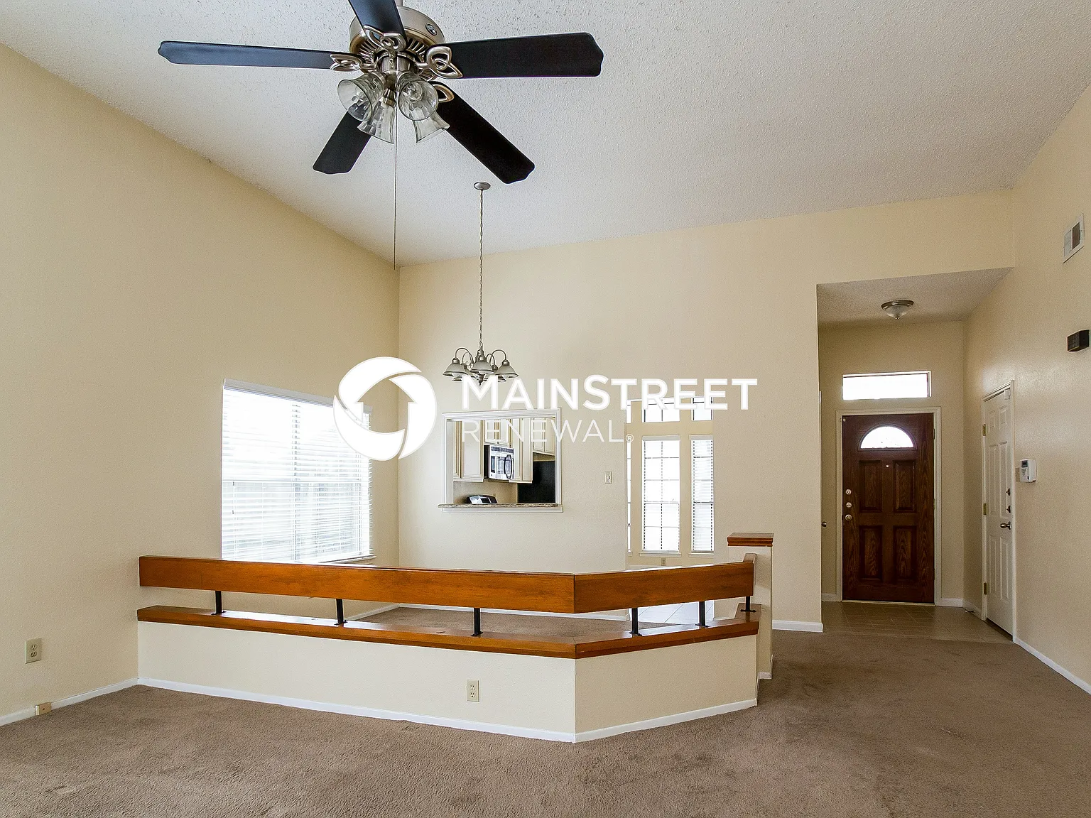 1526 Rushworth Dr — Photo 3