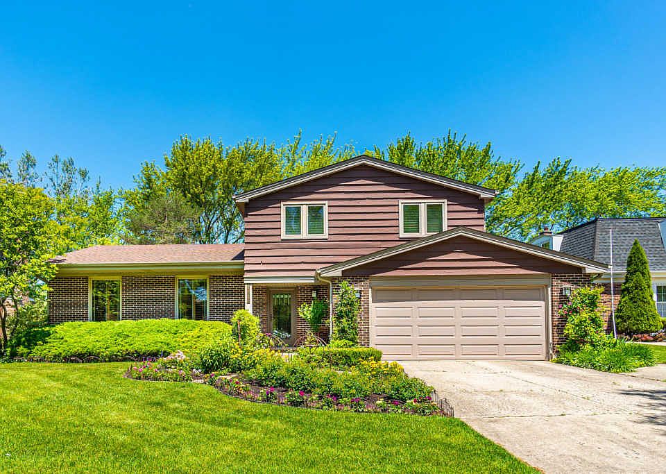 1st image of 1010 W Cypress Dr