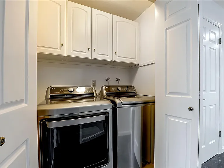 1150 Pine St #D-1 — Photo 7