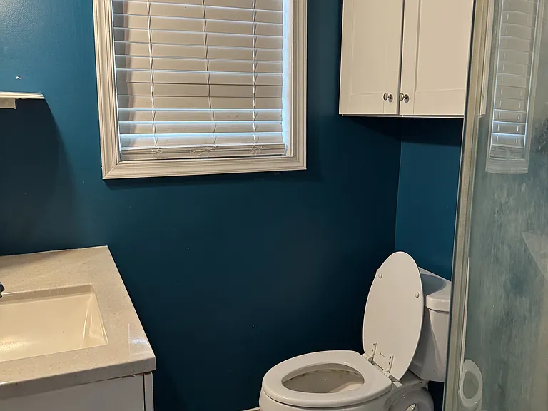 112 Burton Ln E — Photo 6