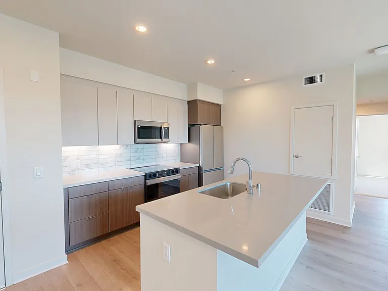 North Grove — Photo 305