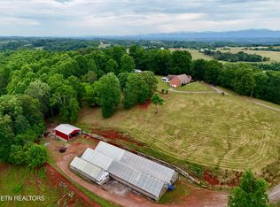 630 Kenny Brook Ln, Greenback, TN 37742