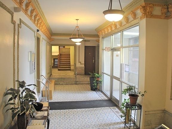 2nd image of 258 W 117th St APT 44E