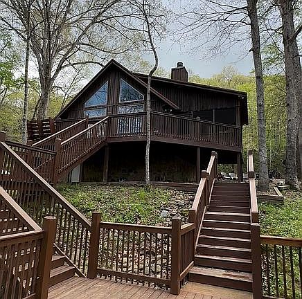 2nd image of 3029 Libby Rd
