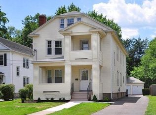 49 Dover Rd FLOOR 2, West Hartford, CT 06119