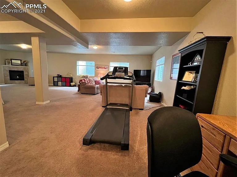 2373 Spring Blossom Dr — Photo 35
