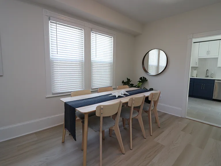 114 N Portland Ave #WINTER RENTAL — Photo 6