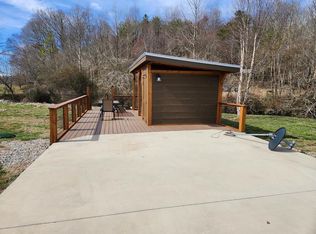 107 Mountain Meadows Dr, Morganton, GA 30560