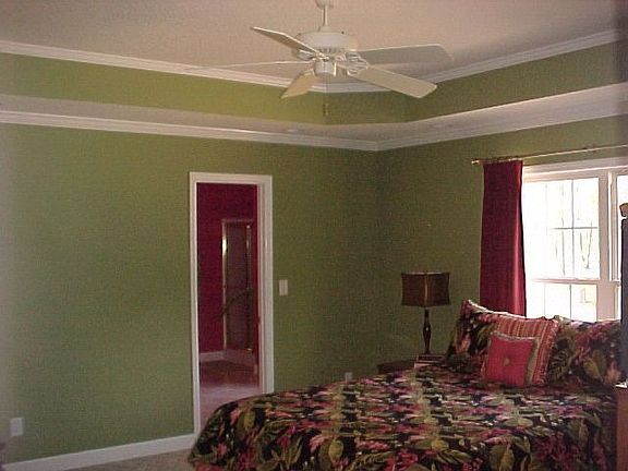 trey and 9ft ceilings