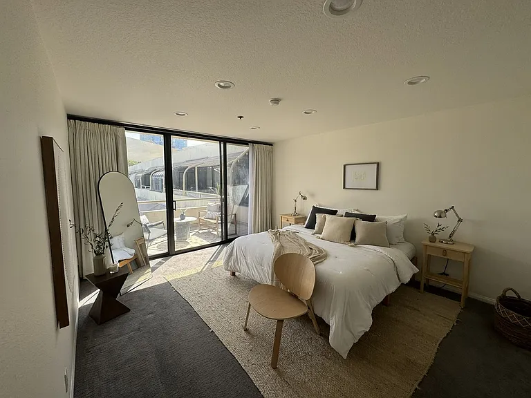 121 S Hope St #607 — Photo 5