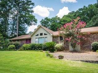 206 Lakeshore Dr, Enterprise, AL 36330