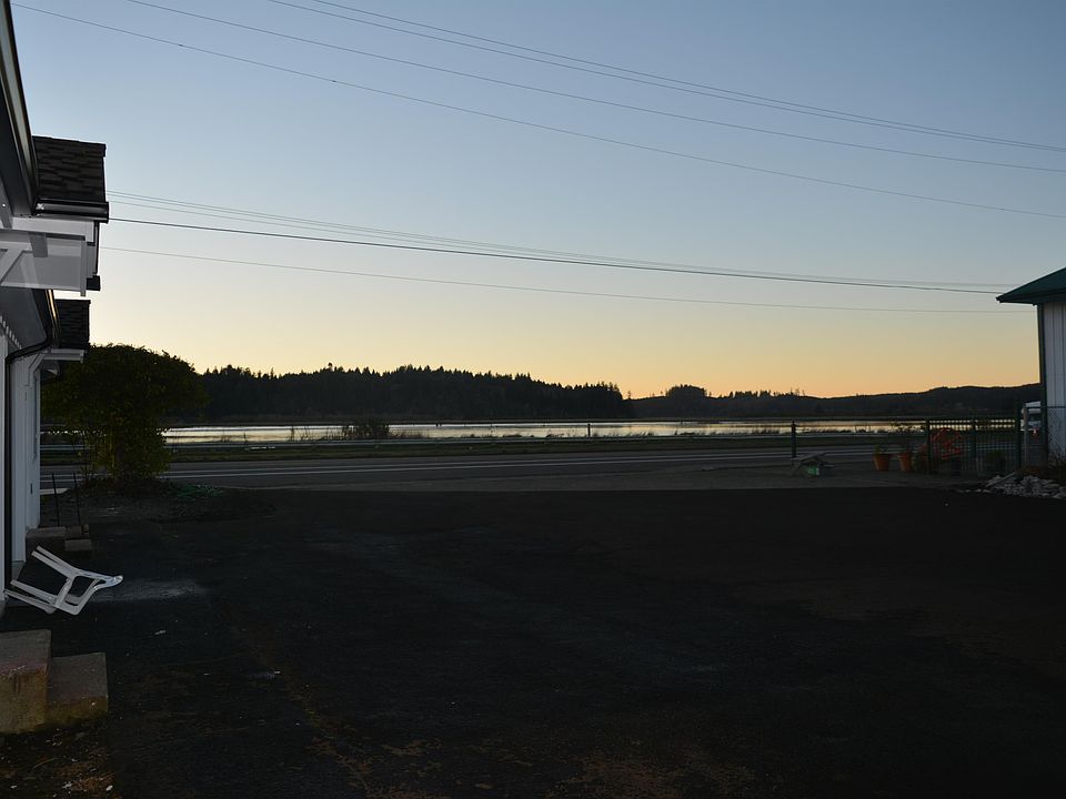 1st image of 77221 Highway 101 #5
