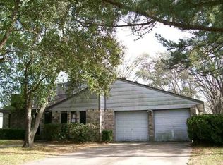 223 W Larkspur Dr, Alvin, TX 77511