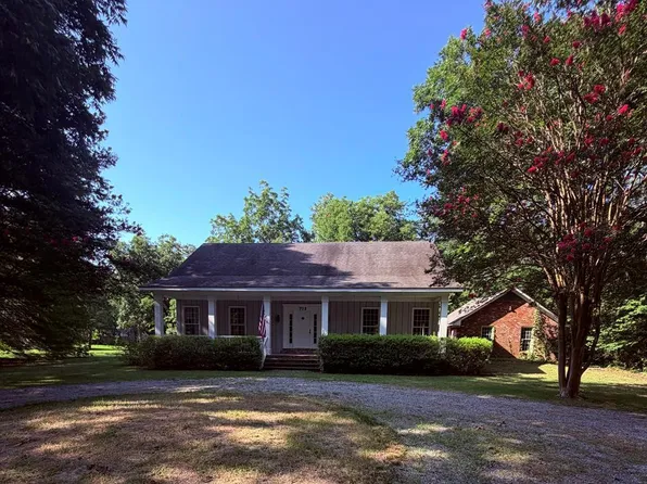 779 Tampa Dr, Greenville, MS 38701