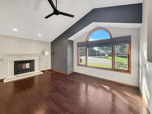 5th image of 1770 Pheasant Cir