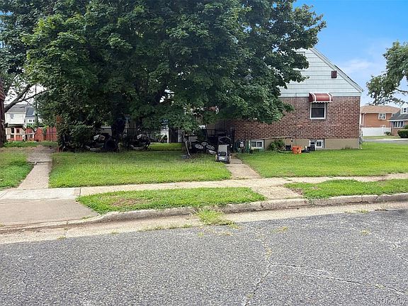 3rd image of 89 Chase Street
