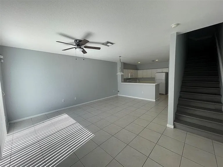 6301 Landings Ter — Photo 8
