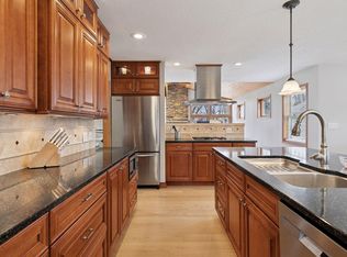 2029 Emerald Ln, Eagan, MN 55122