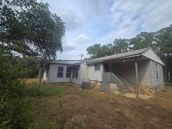 3rd image of 21401 Lindeman Ln