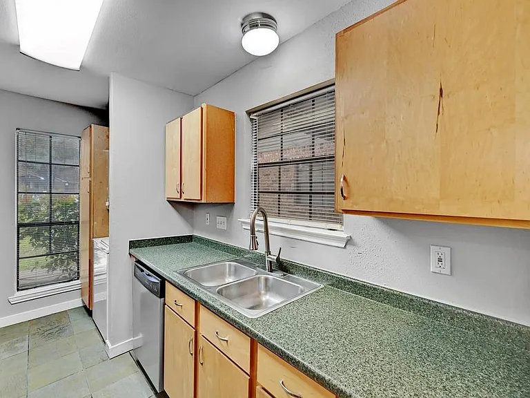 1601 Faro Dr #1003 — Photo 11