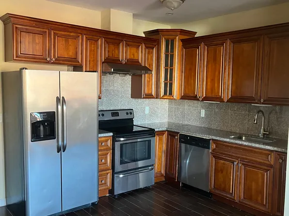1100 Spring Garden St APT 2C, Philadelphia, PA 19123