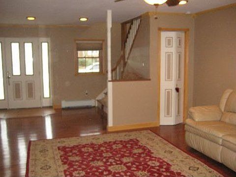 3rd image of 2942 Ewell Pl