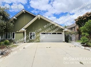 2233 Victoria Dr, Fullerton, CA 92831