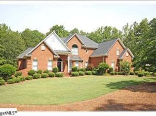 156 Club Dr, Simpsonville, SC 29681