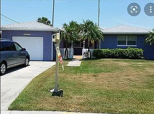 16007 5th St E, Redington Beach, FL 33708