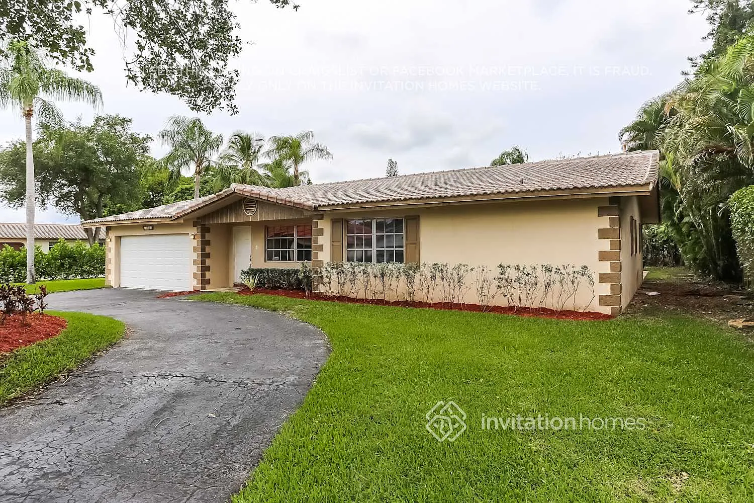 11090 Glenwood Dr Coral Springs, FL 33065 — Photo 2
