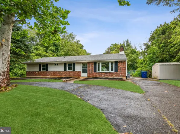 227 Church Rd, Medford, NJ 08055