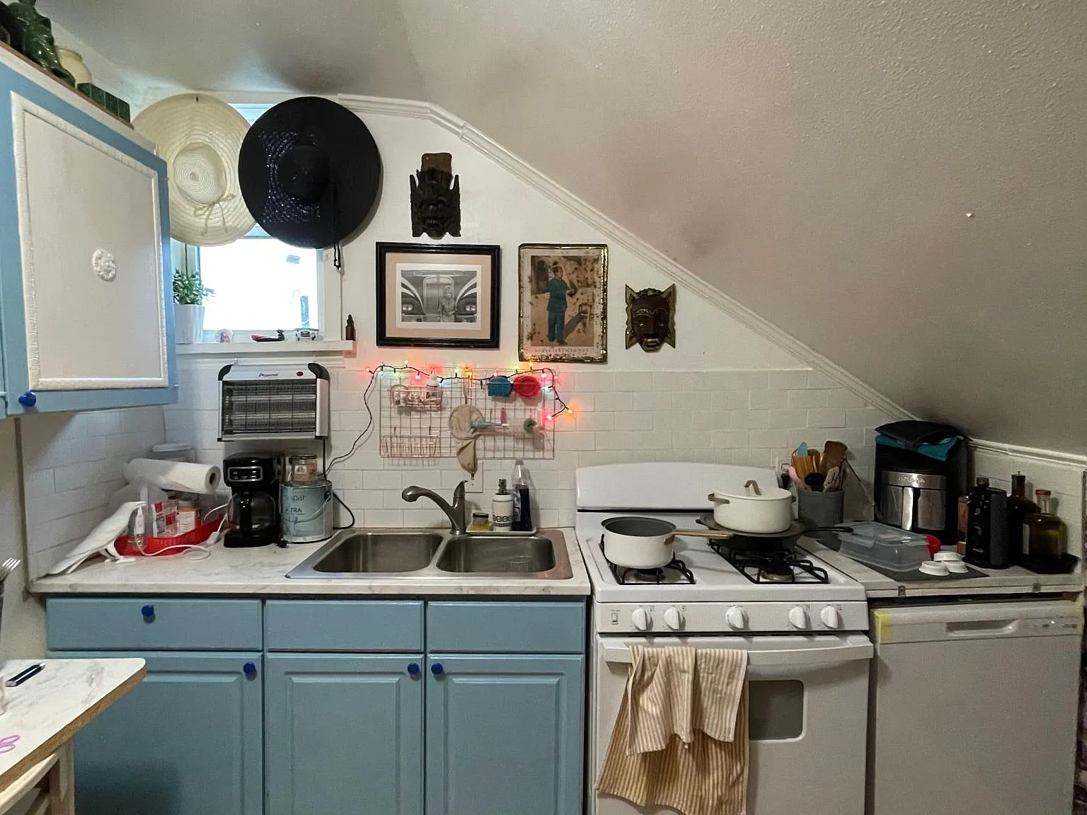 2 bed, 800 sqft, $1,225 — Photo 3