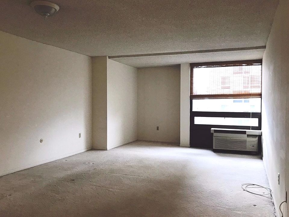 1st image of 241 S 6th St APT 1006