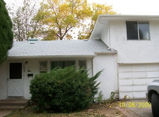 1038 Alexander Cir, Pueblo, CO 81001