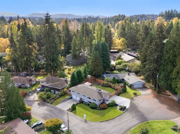 13711 NE 70th Place, Redmond, WA 98052