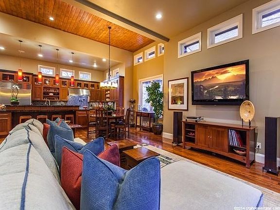 4th image of 7332 S Milne Garden Cir