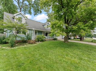 1606 Dobbins Dr, Champaign, IL 61821