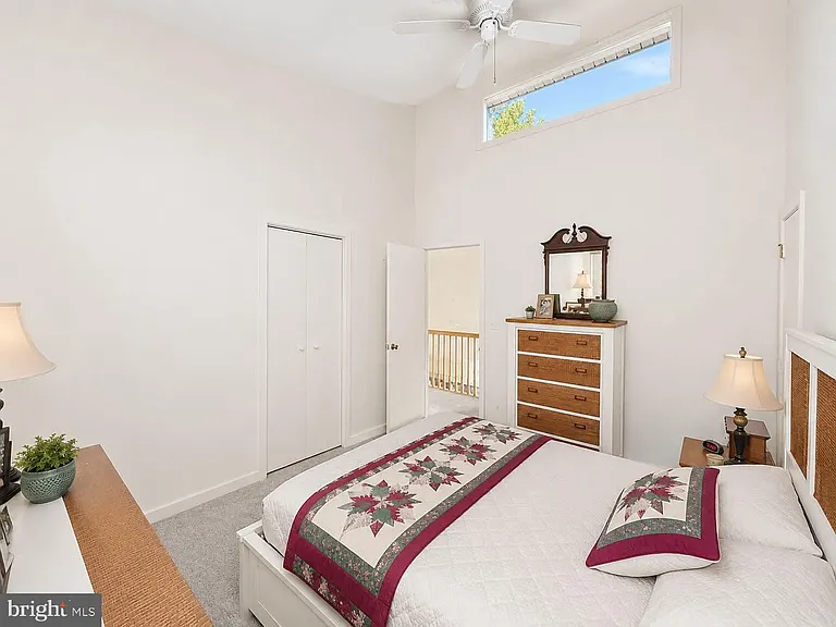 970 Lake Heritage Dr — Photo 16